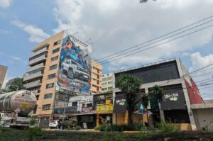 Jeep y su mural de Renegade