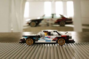 BMW Group y LEGO Group celebran al M3 E30