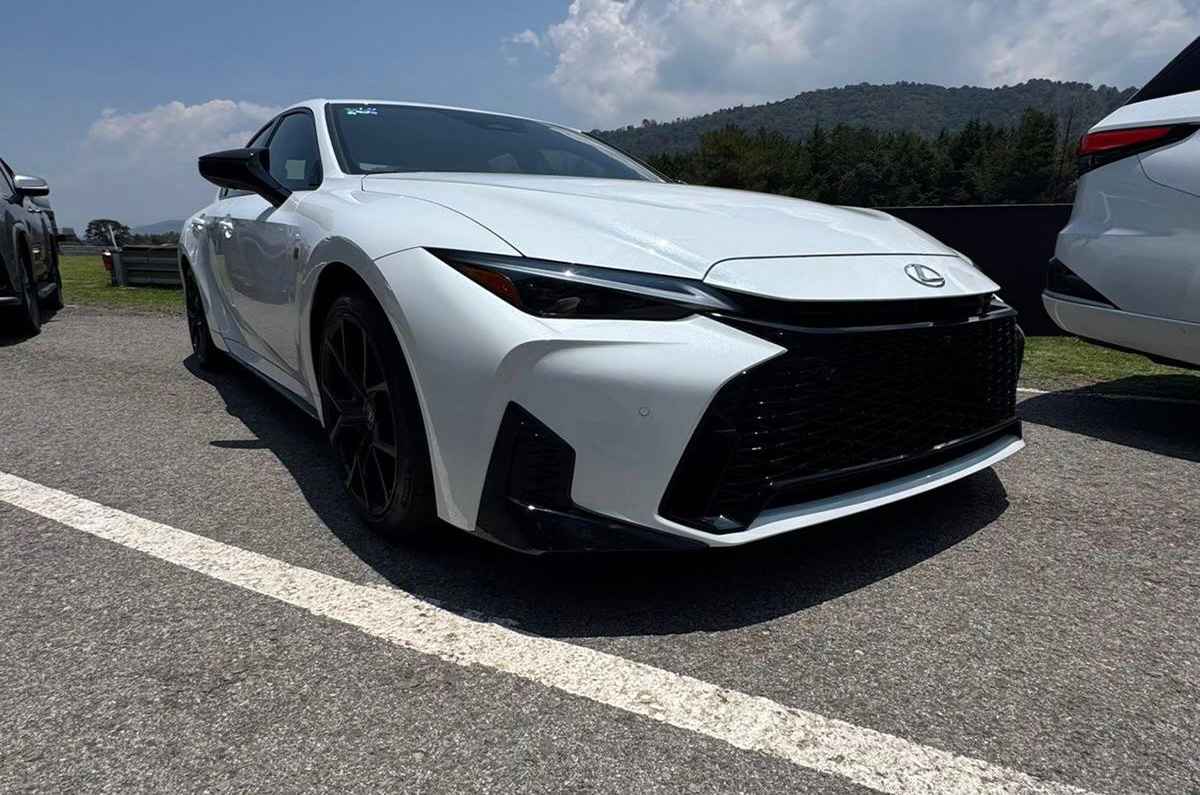 <strong>Lexus México presenta IS 350 F SPORT</strong>