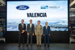 Alianza Geely y Ford
