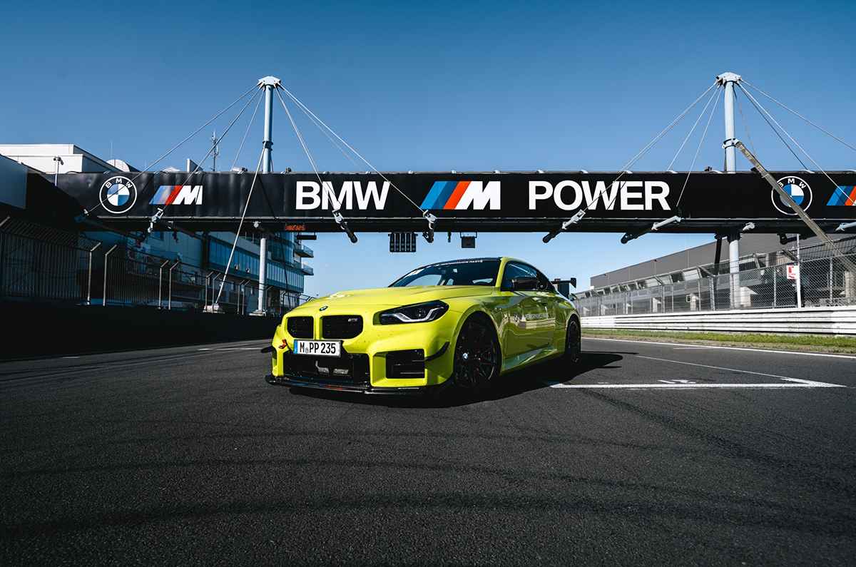 BMW M2 con M Performance Track Kit